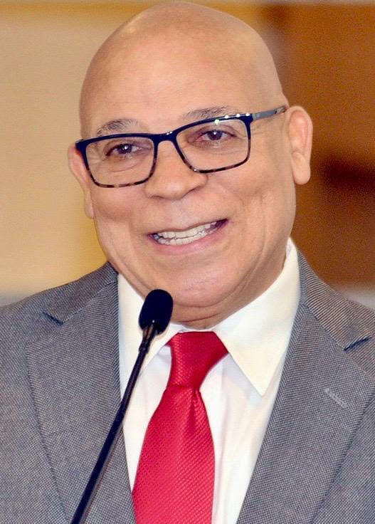 Amazon selecciona a Marino Zapete para programa global y traduce sus libros al inglés