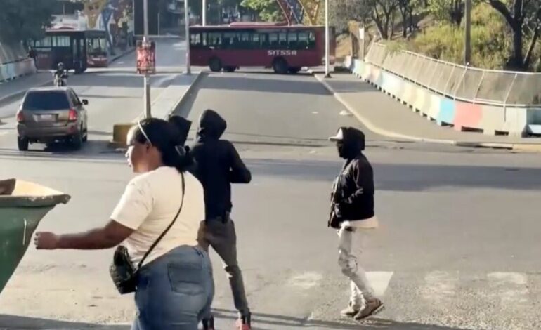 Caracas amanece semiparalizada tras ataque de EE. UU. y captura de Nicolás Maduro