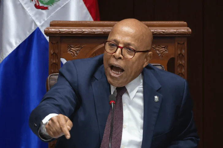 Alfredo Pacheco lanza dura advertencia al PRM: “Los arribistas están desplazando a la base y pueden causar un grave daño al Gobierno”