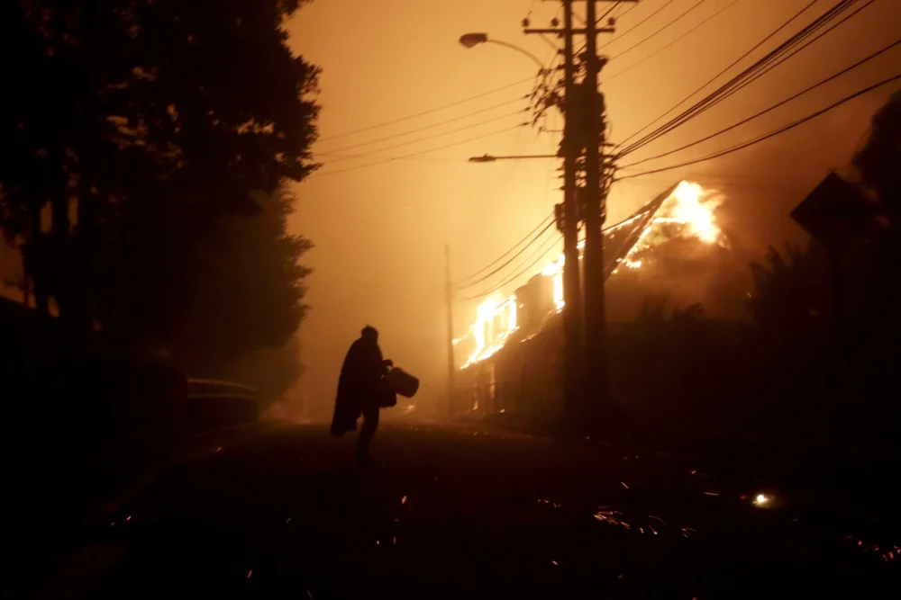 El fuego arrasa el sur de Chile y deja un rastro mortal