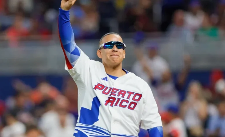 Daddy Yankee celebra histórico campeonato de los Cangrejeros de Santurce y su primer título como coapoderado