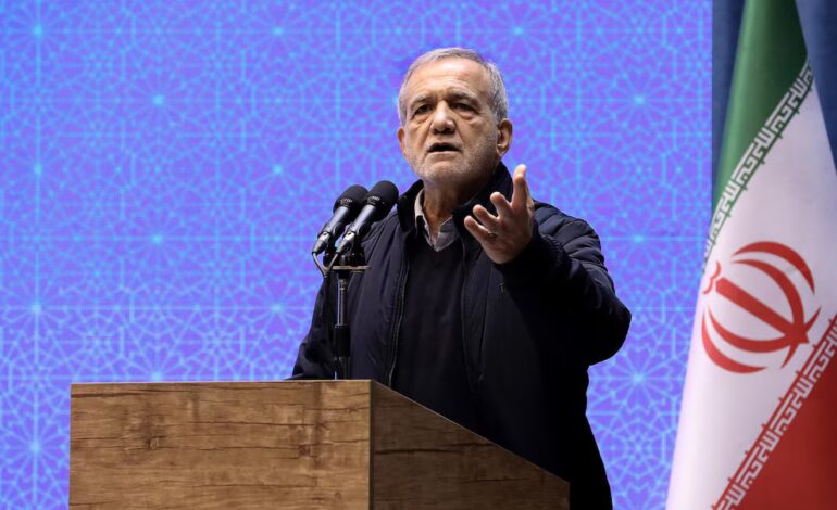 Irán estalla en protestas mientras el régimen impone un apagón total de Internet tras llamado de Reza Pahlevi