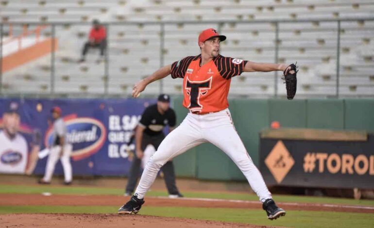 Aaron Sánchez arrasa y se corona Lanzador del Año de la LIDOM 2025-26