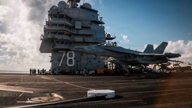 EE. UU. descarta extender misión del USS Gerald R. Ford por desgaste humano y técnico