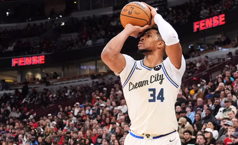 Giannis vuelve a lesionarse y apunta a baja prolongada