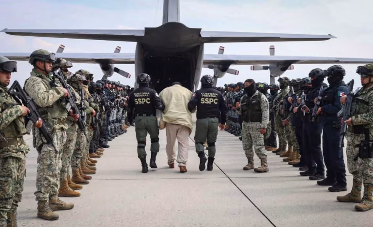 México acelera extradiciones y entrega 37 capos más a EE. UU.