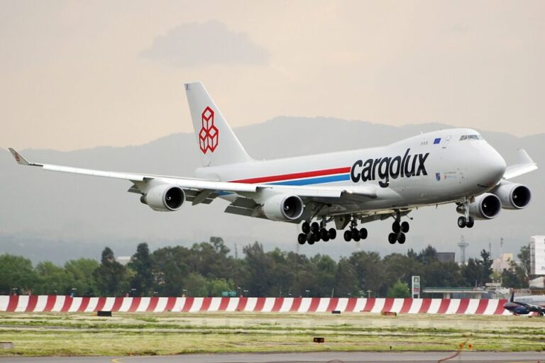 Un Boeing estadounidense vuelve a tocar suelo venezolano tras casi una década de aislamiento aéreo