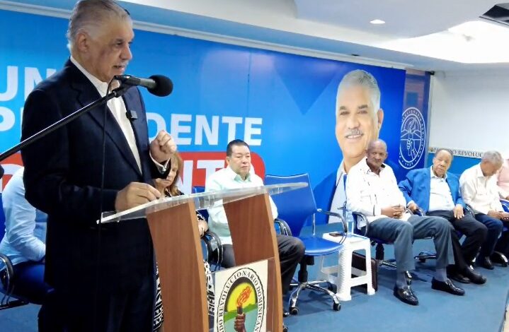Miguel Vargas estalla contra el PRM: “La educación vive su peor retroceso en la historia del país”
