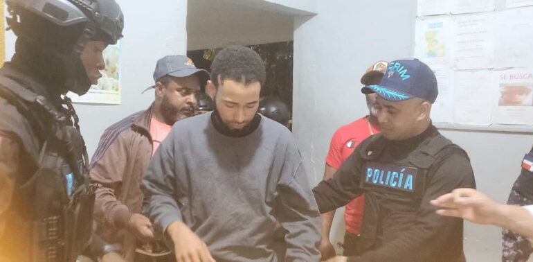 Crimen que estremece a Ocoa: hombre mata a puñaladas a adolescente de 16 años