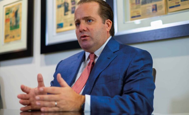 José Ignacio Paliza niega cancelaciones masivas en el Estado y llama a la calma dentro del PRM