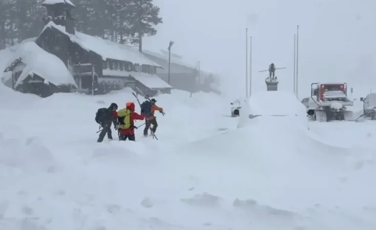 Recuperan los cuerpos de los nueve esquiadores fallecidos en avalancha en California