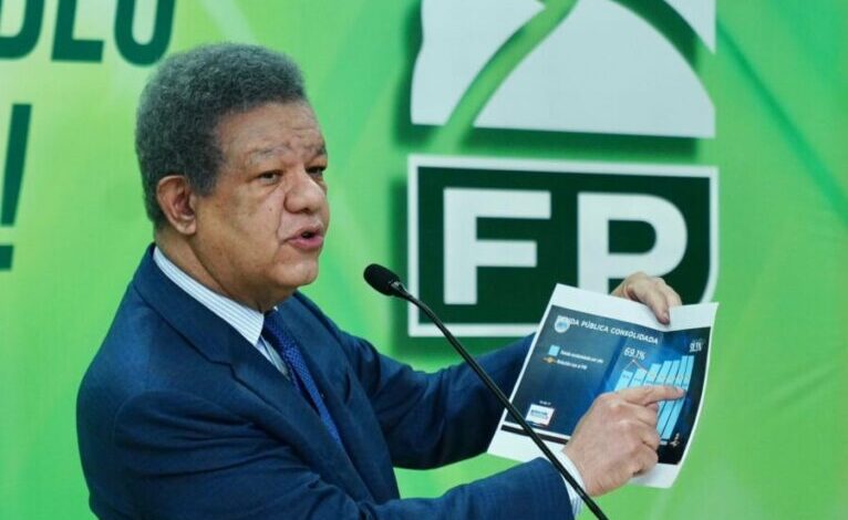 Leonel Fernández responde a Abinader y cuestiona ejecución de obras y situación eléctrica