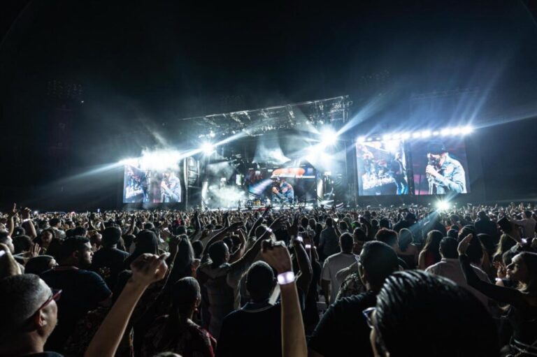 Juan Luis Guerra conquista Santiago en una noche histórica en el Estadio Cibao