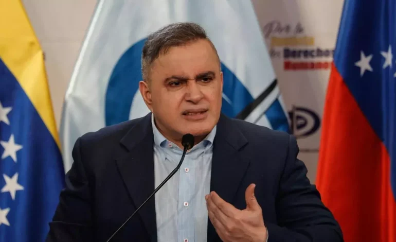 Asamblea acepta renuncias de Saab y Ruiz