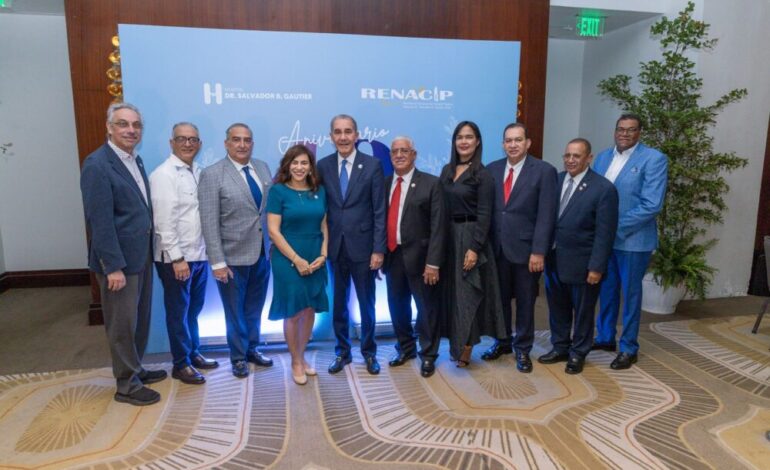 RENACIP celebra 49 aniversario con conferencia sobre demandas médicas