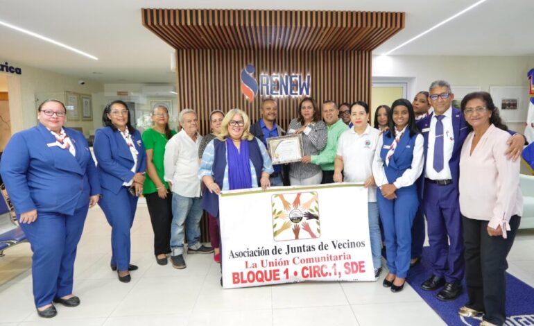 Comunidad de SDE reconoce labor del Centro RENEW