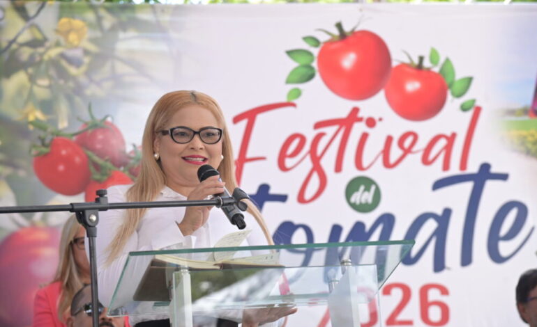 ¡El Tomate está de Fiesta! Inicia con éxito Cuarta Versión del Festival del Tomate Azua 2026