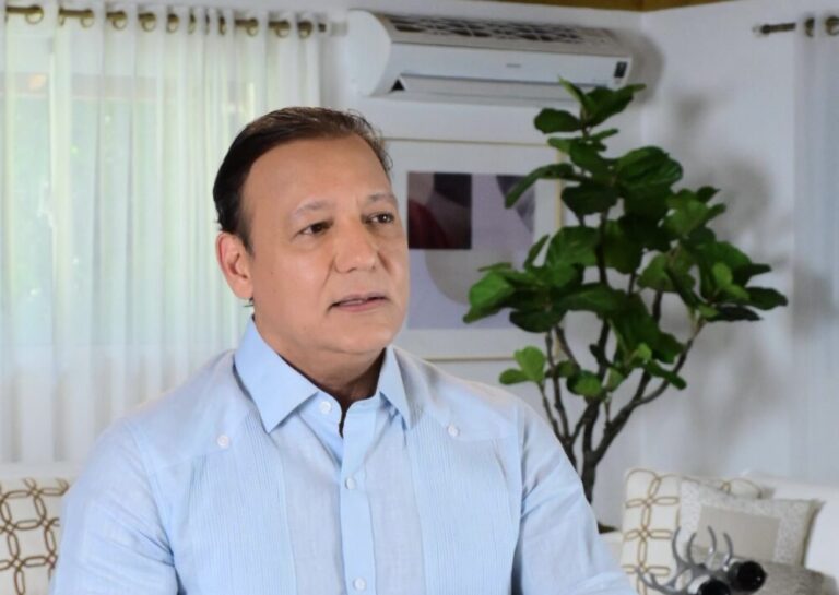 Abel Martínez reafirma que su proyecto presidencial se apega a la legalidad y la unidad del PLD