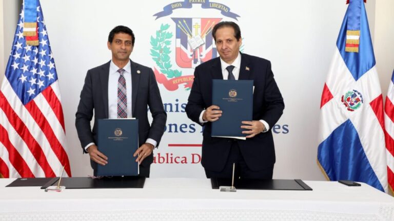 RD y EE. UU. firman acuerdo para fortalecer la salud pública y la seguridad sanitaria