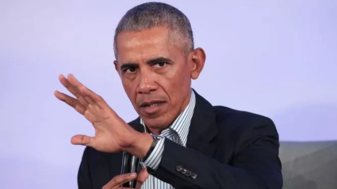 Obama critica “show bufonesco” en redes tras polémico video compartido por Trump