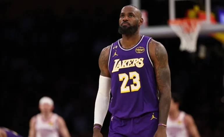 LeBron James siembra dudas sobre su retiro en pleno All-Star de la NBA