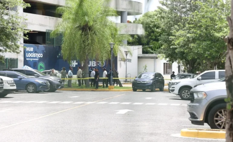 Ágora Mall se pronuncia tras suceso ocurrido en la torre de parqueos