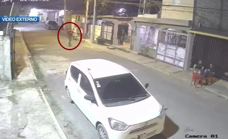 Horror en El Almirante: atacan a machetazos a hombre frente a su pareja y muere horas después
