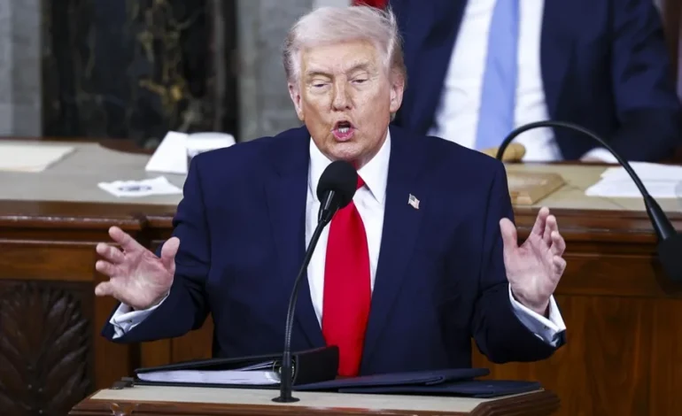 Trump asegura que cruces fronterizos cayeron a cero y bajó el tráfico de fentanilo