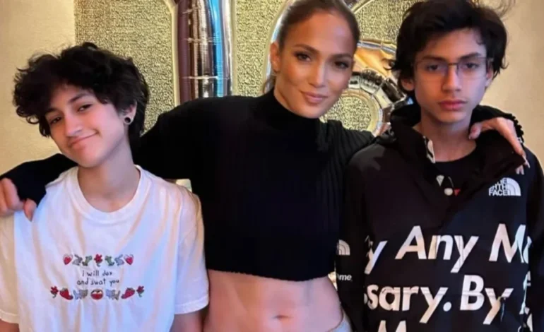 Jennifer Lopez celebra los 18 años de sus gemelos con emotivo mensaje