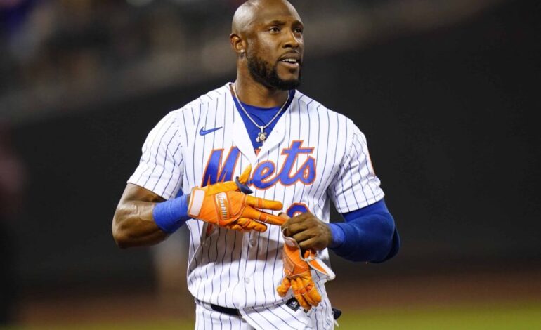 Royals acuerdan contrato con el dominicano Starling Marte