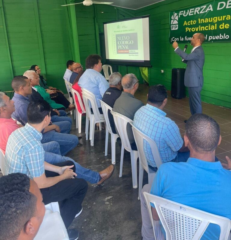Fuerza del Pueblo realiza jornada sobre el nuevo Código Penal en Mao