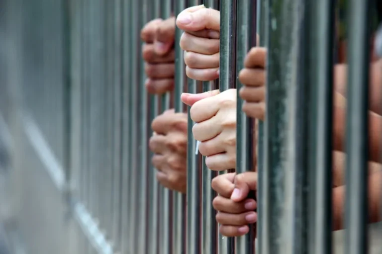 Imponen tres meses de prisión preventiva a regidor acusado de abuso
