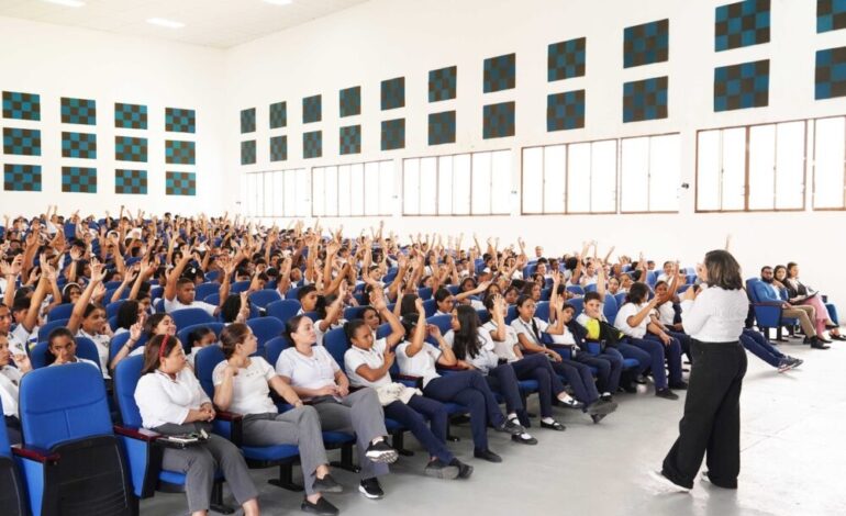 CAID promueve inclusión con charla sobre acoso escolar
