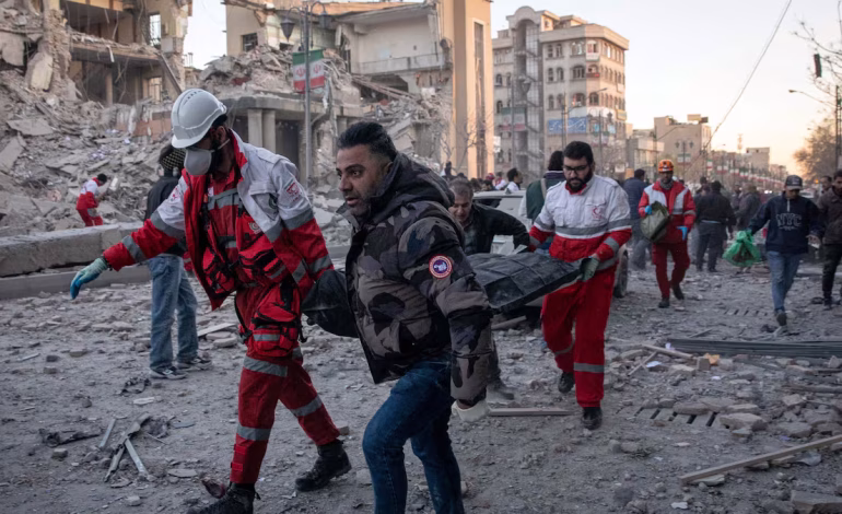 Irán reporta 1,045 muertos por ataques de EE. UU. e Israel desde el sábado