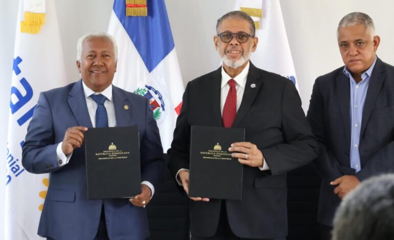 DGDC y Rotary Colonial firman acuerdo en favor de comunidades vulnerables
