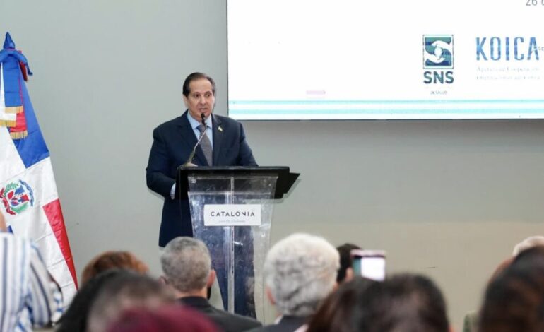 RD avanza hacia eliminar el cáncer cervicouterino: fortalecen vacunación y atención primaria