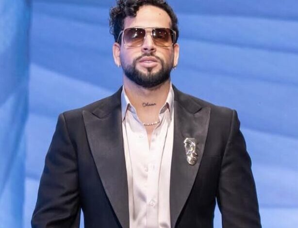 Lemar debuta como modelo en RD Bridal Week