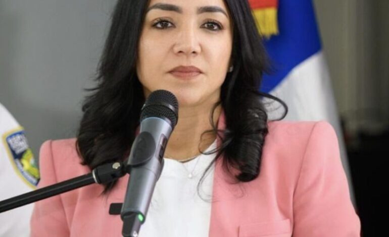 Suspenden agente por agredir ciudadana