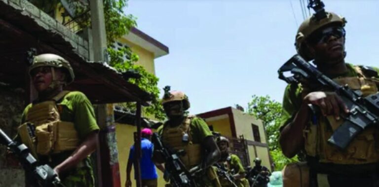 EE.UU. ofrece recompensa por bandas haitianas
