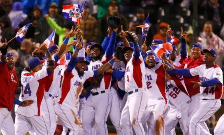 Recibimiento de campeones! Equipo dominicano del Clásico Mundial 2026 llega al país en medio de fiesta y orgullo nacional