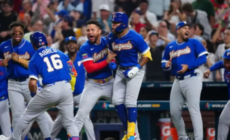 ¡Venezuela tumba al campeón Japón y avanza a semifinales!