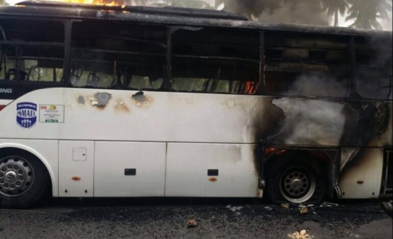 Seis muertos y varios heridos tras incendio de autobús en Chiètres, Friburgo