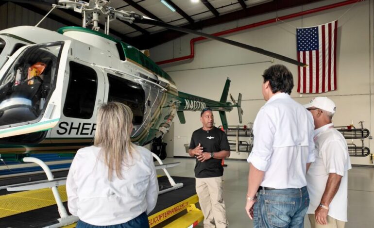 Delegación dominicana visita unidad aérea en Orlando