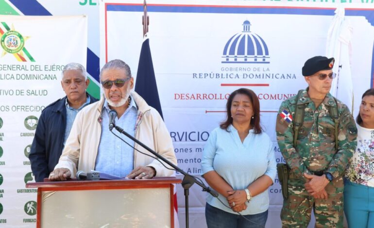 Gobierno realiza jornada de asistencia integral en Jínova y beneficia a cientos de familias