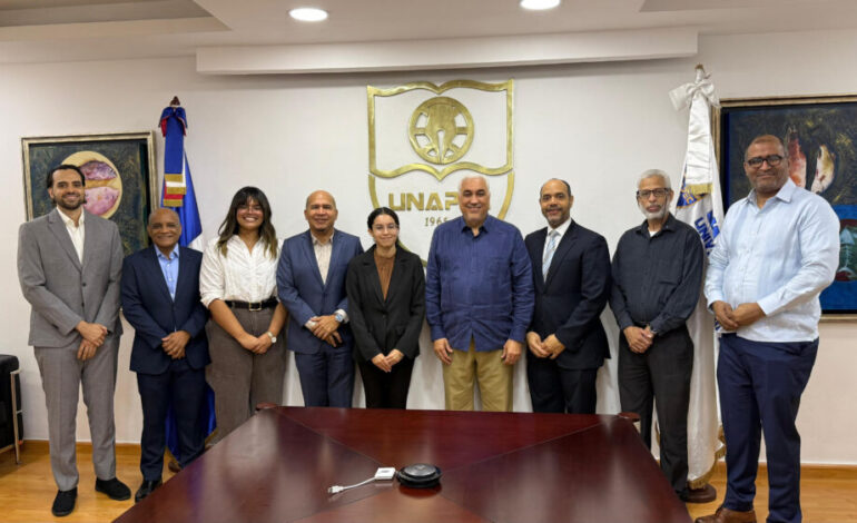 Unapec y Huawei inician alianza para impulsar certificaciones tecnológicas internacionales