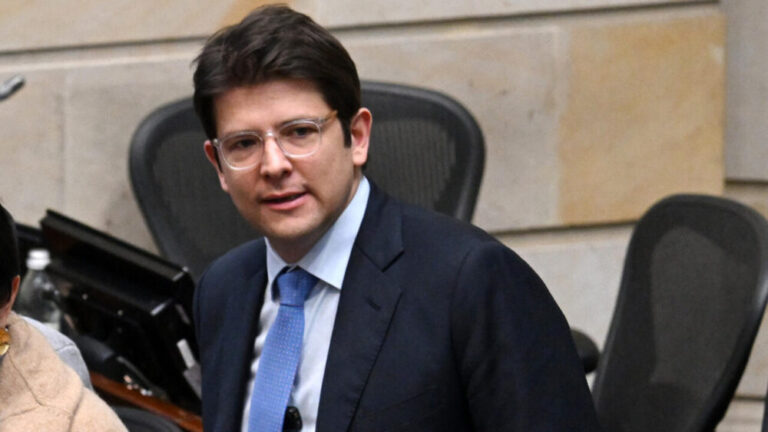 Detienen en Argentina a colombiano con alerta de Interpol; confusión sobre el caso vinculado