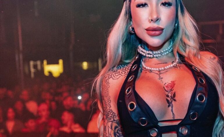 Fei En La Casa lanza “Desenamorándome”, un EP que transforma el desamor en arte