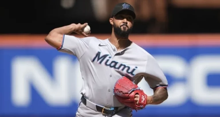 ALCÁNTARA ROZÓ LA GLORIA Y MARLINS DEJARON ESCAPAR LA VICTORIA