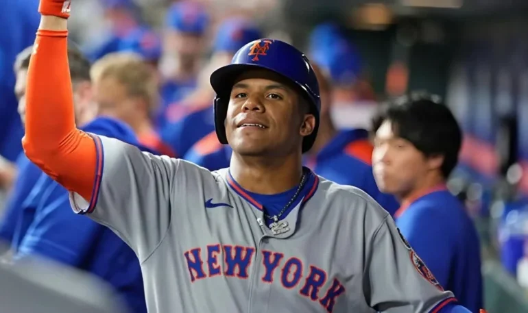 Winn deja en el terreno a los Mets en extra innings