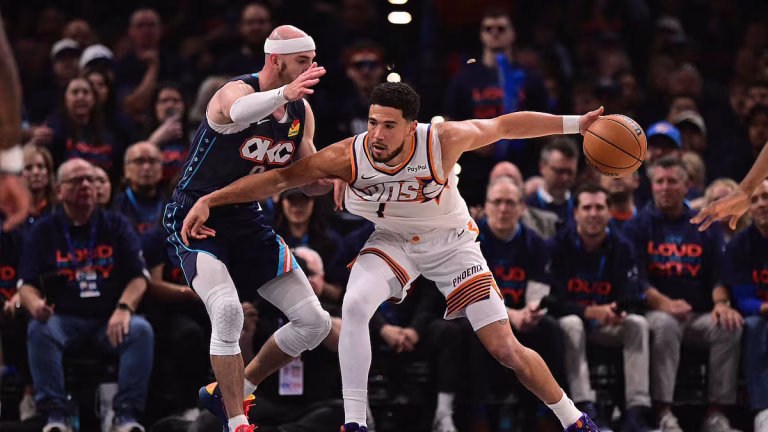 Thunder aplastan a Suns y estalla la polémica arbitral en playoffs de la NBA